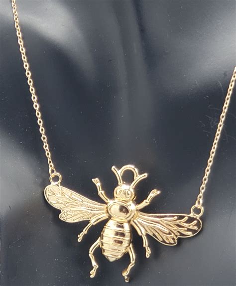 gucci bee choker necklace|designer bee necklace Gucci.